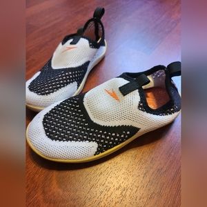 Boys speedo water shoes. Size small
